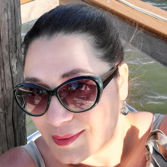 Meet your Posher, D - Picture 1 of 1